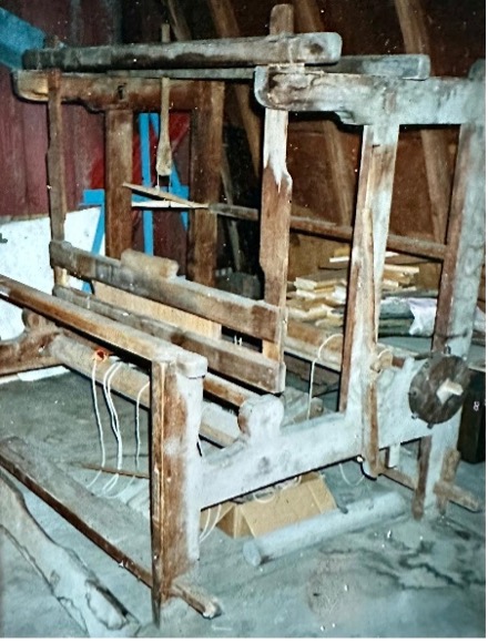 Loom found in the attic
